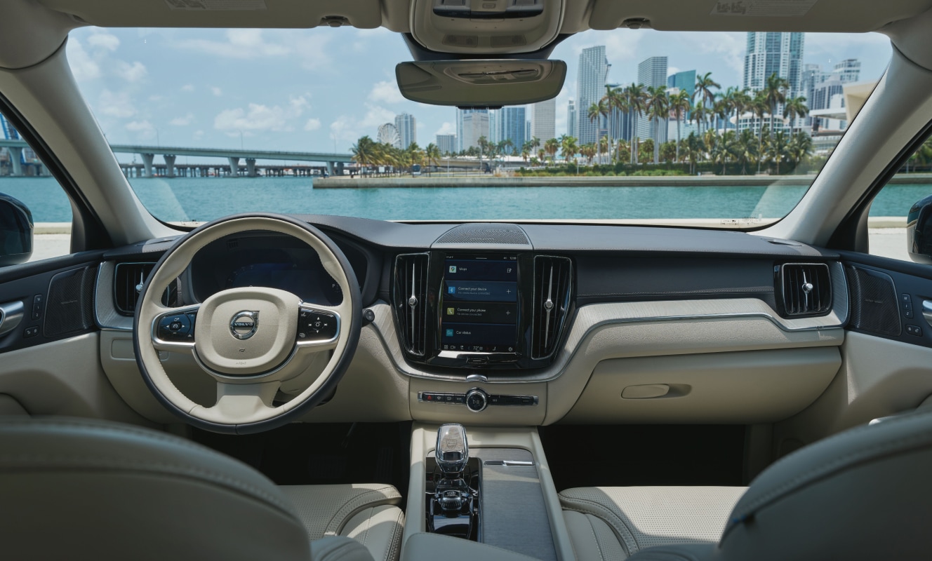 Volvo XC60 Plug-In Hybrid Interior