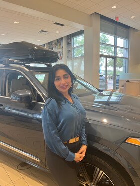 Staff member Ana R. from 1968d167041f