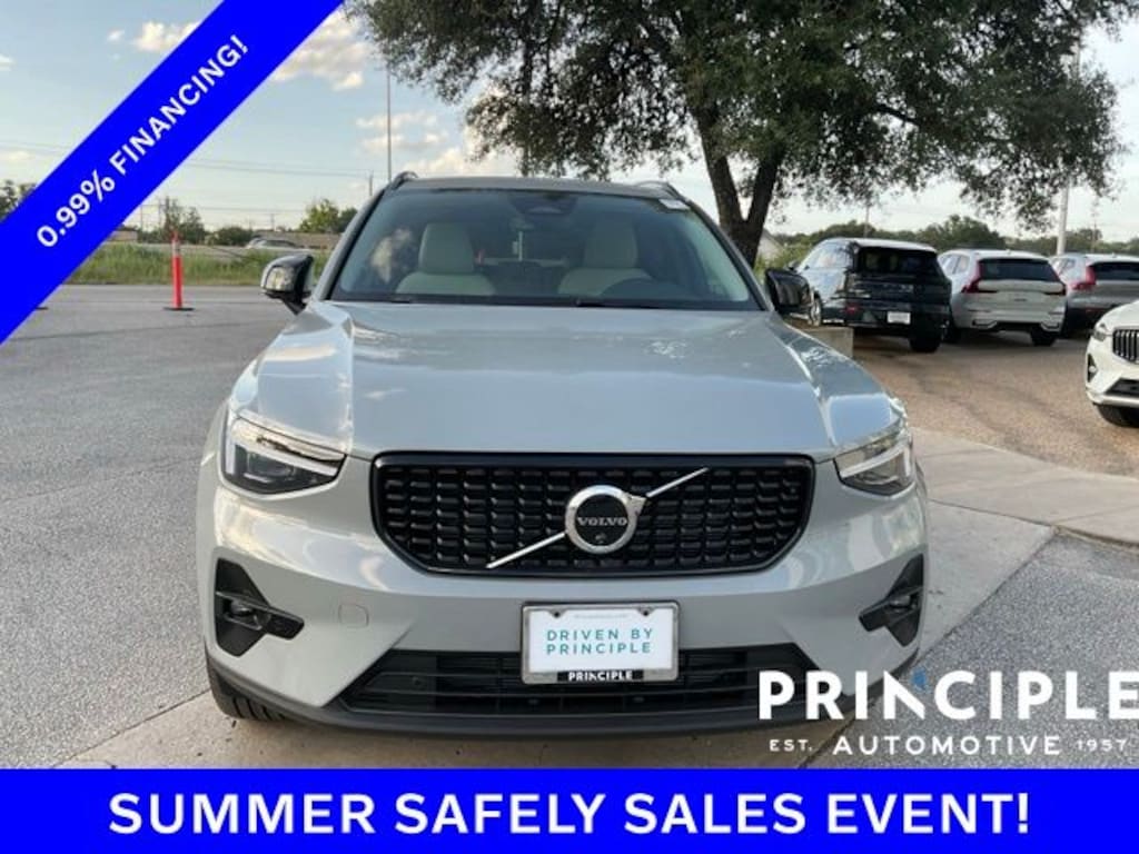 New 2026 Volvo XC40 B5 Plus SUV