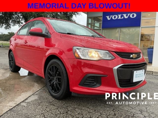 2019 Chevrolet Sonic Sedan LS Automatic's photo