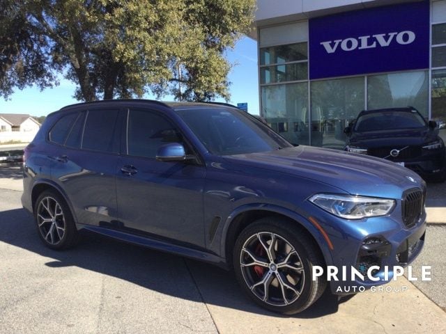 2023 BMW X5 45e's photo