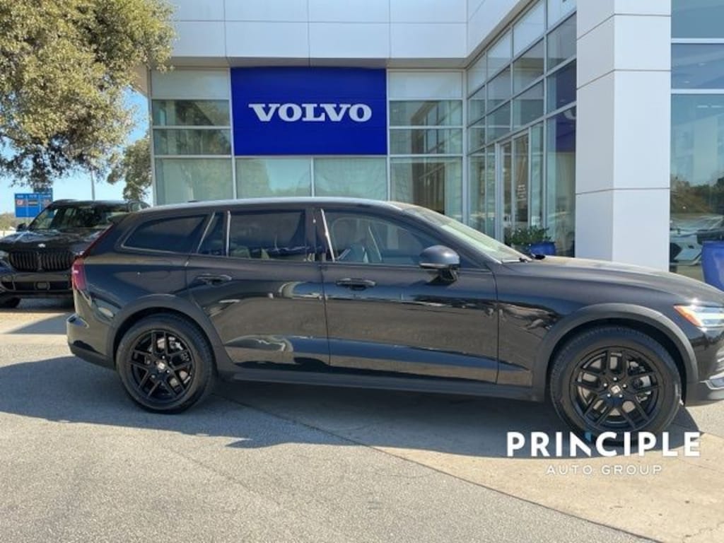 Used 2020 Volvo V60 Cross Country T5 Wagon