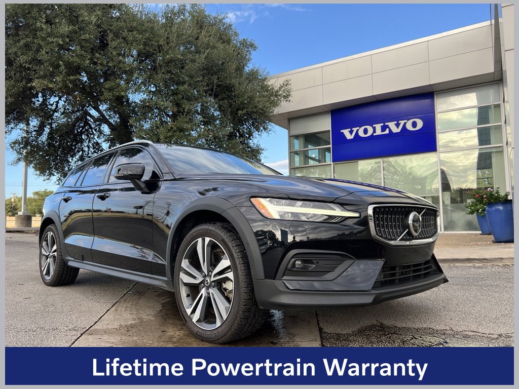 2024 Volvo V60 Cross Country
