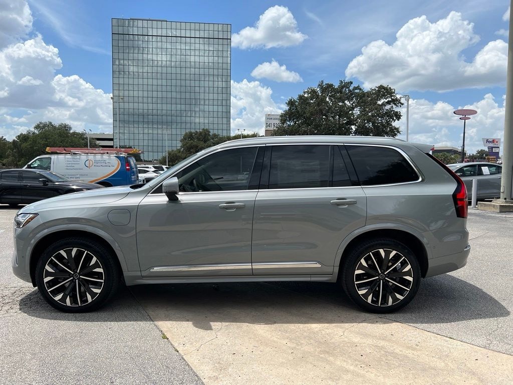 New 2026 Volvo XC90 plug-in hybrid T8 Ultra 7-Seater SUV