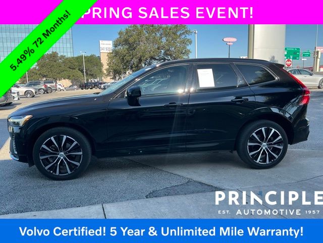2023 Volvo XC60 B5 Plus Dark Theme FWD's photo