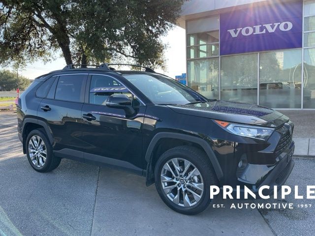 2021 Toyota RAV4's photo