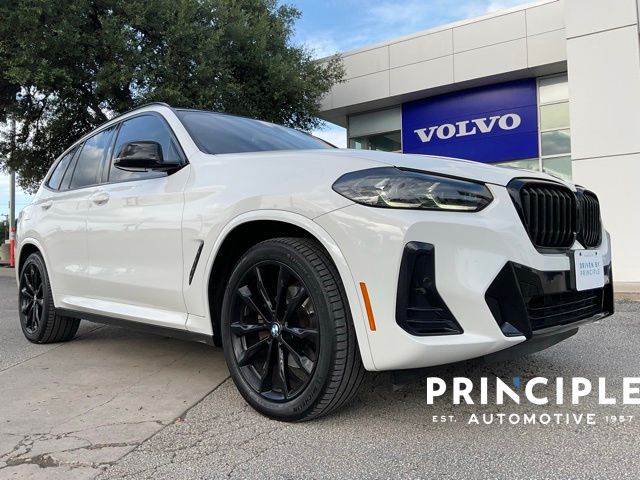 2023 BMW X3 sDrive30i's photo