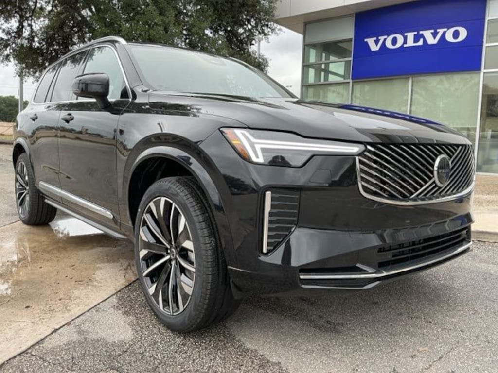 New 2026 Volvo XC90 B5 Core SUV