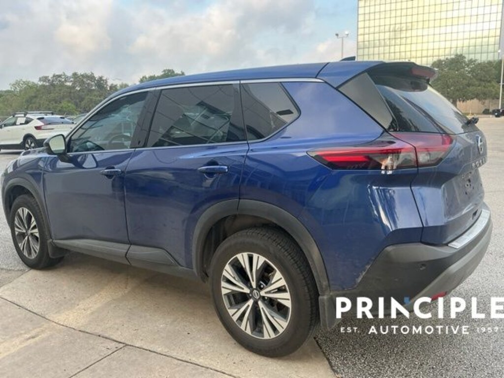 Used 2021 Nissan Rogue SV SUV