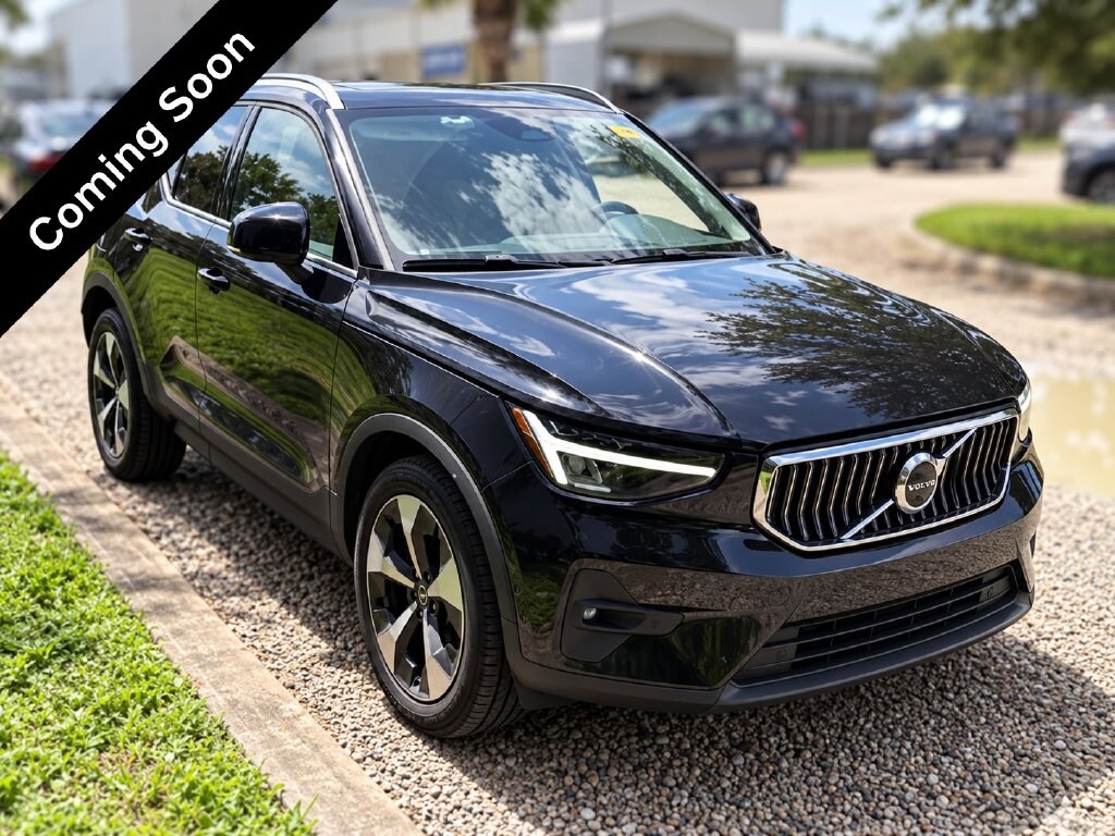 Certified 2023 Volvo XC40 B4 Plus Bright Theme SUV