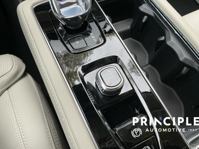 2026 Volvo XC90 Ultra - Photo 15