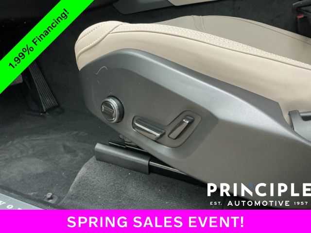 2026 Volvo XC90 Plus - Photo 26