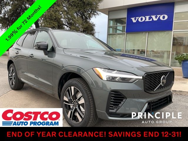 2026 Volvo XC60 Core's photo