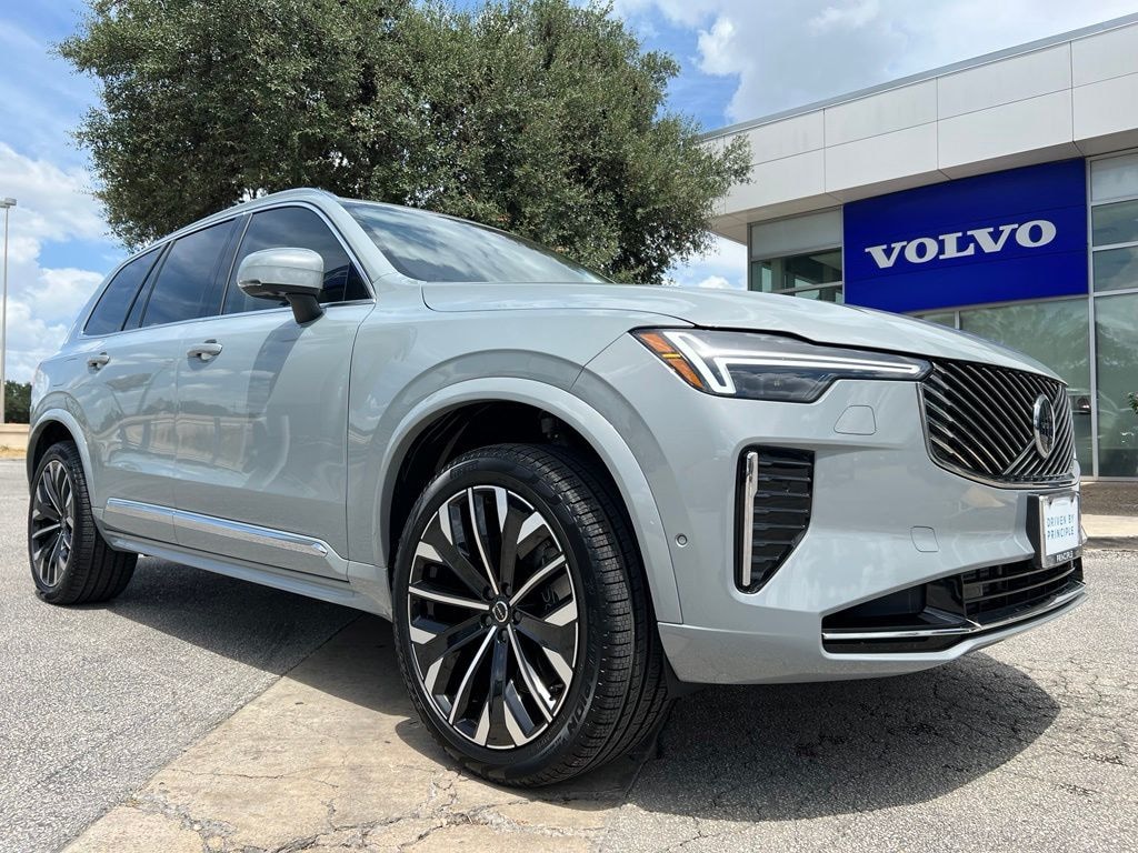 New 2026 Volvo XC90 plug-in hybrid T8 Ultra 7-Seater SUV