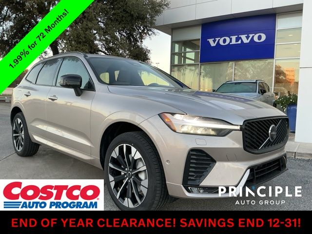 2026 Volvo XC60 Plus's photo