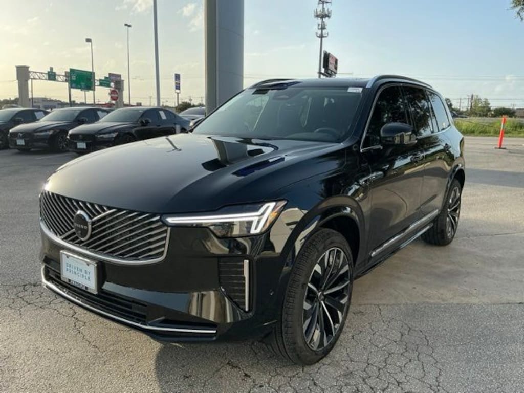 New 2026 Volvo XC90 plug-in hybrid T8 Plus 7-Seater SUV