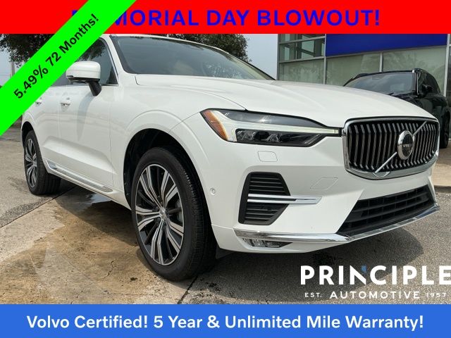 2023 Volvo XC60 B5 Plus Bright Theme AWD's photo