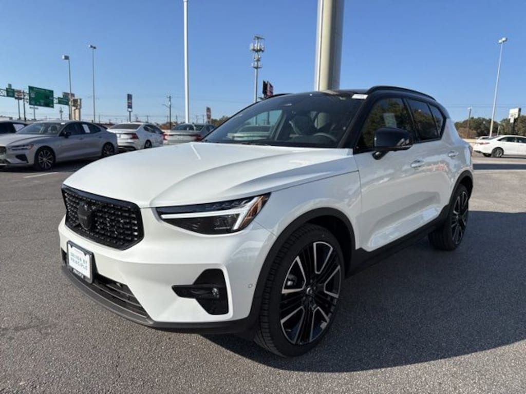 New 2026 Volvo XC40 B5 Ultra Black Edition SUV