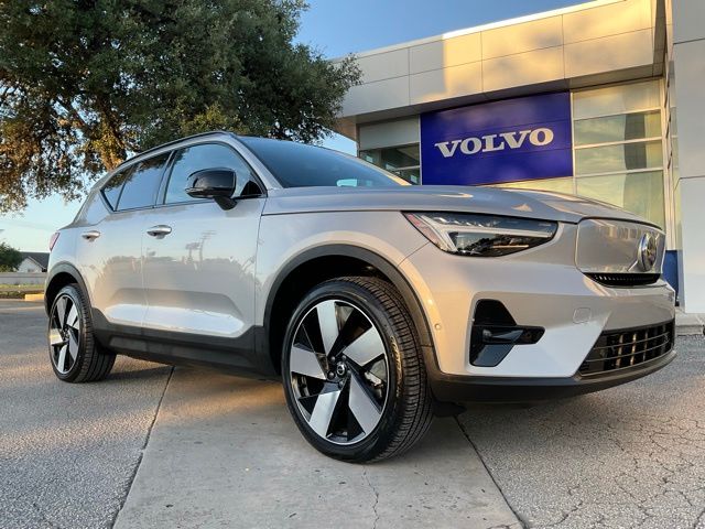 2024 Volvo XC40 P8 Recharge Plus's photo