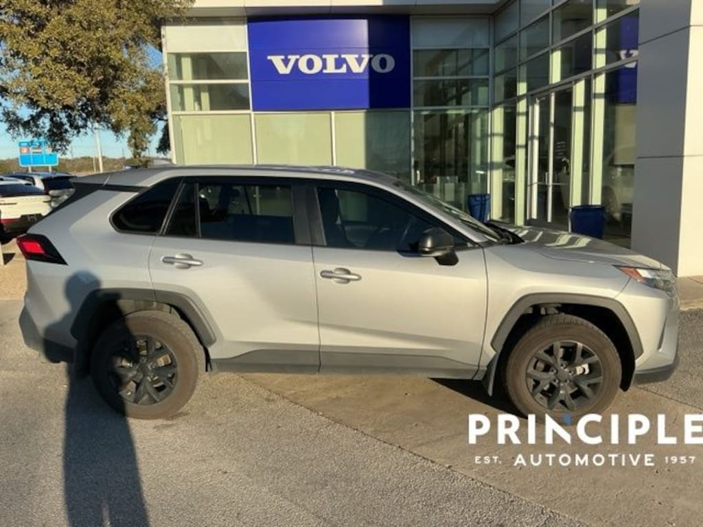 Used 2023 Toyota RAV4 LE SUV