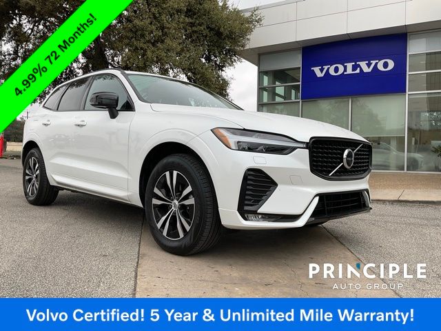 2025 Volvo XC60 Core's photo