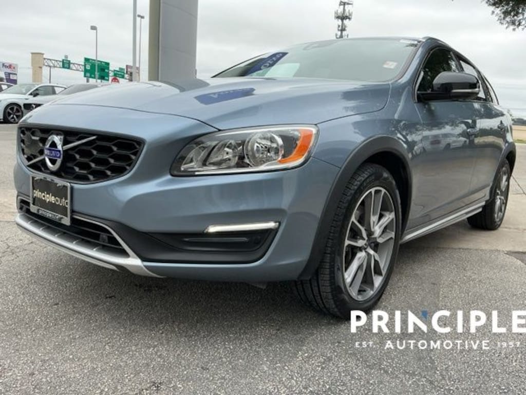 Used 2018 Volvo V60 Cross Country T5 Wagon