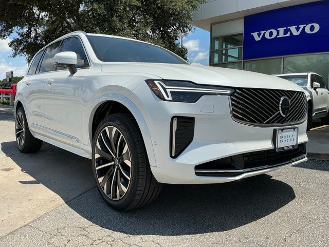 New 2026 Volvo XC90 plug-in hybrid T8 Plus 7-Seater