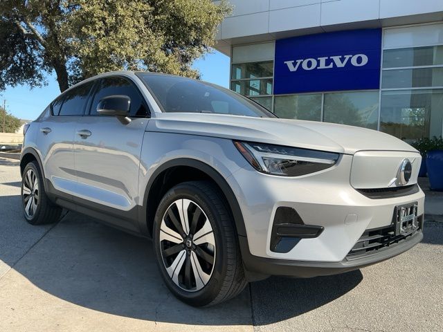 2023 Volvo C40 Core's photo
