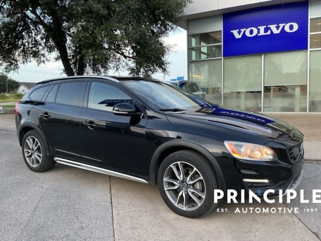 Used 2018 Volvo V60 Cross Country T5 Wagon