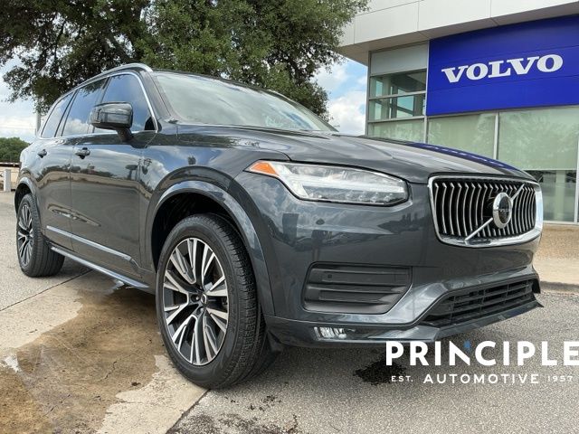2022 Volvo XC90 T5 Momentum FWD's photo