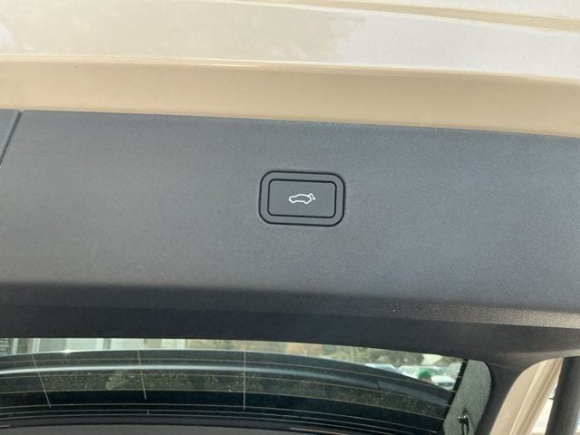 2026 Volvo EX30 Ultra - Photo 11