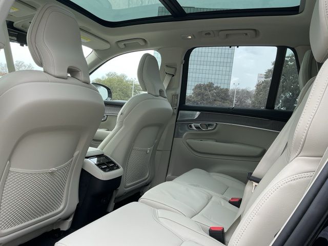 2026 Volvo XC90 Ultra - Photo 27