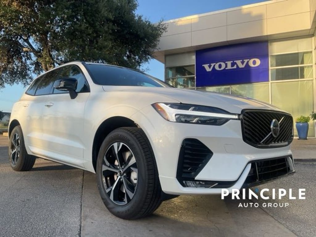 New 2026 Volvo XC60 B5 Core SUV