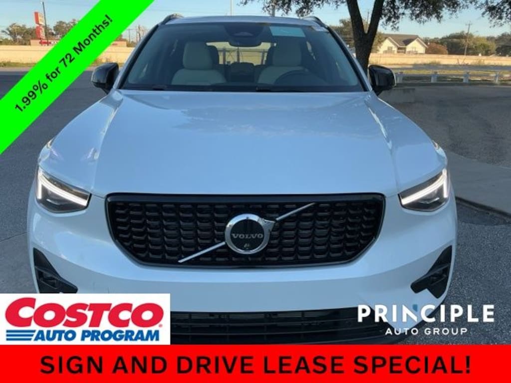 New 2026 Volvo XC40 B5 Plus SUV