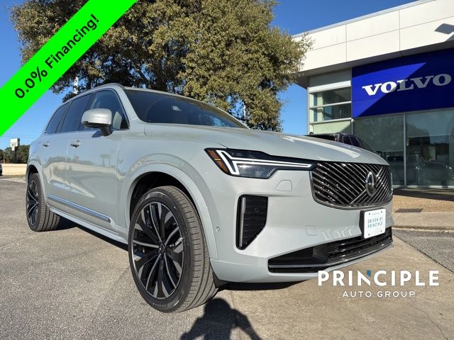 2026 Volvo XC90 Plus's photo