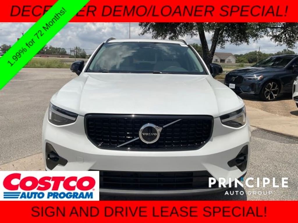 New 2026 Volvo XC40 B5 Plus SUV