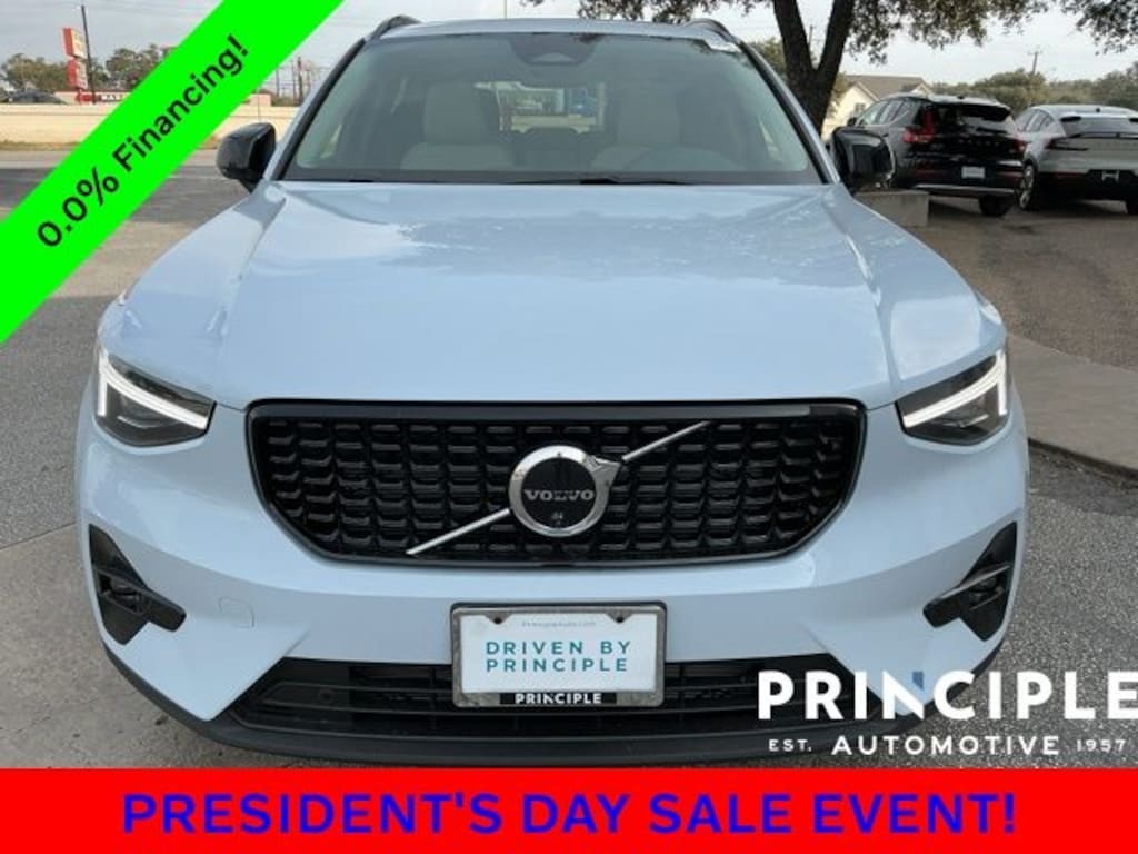 New 2026 Volvo XC40 B5 Plus SUV