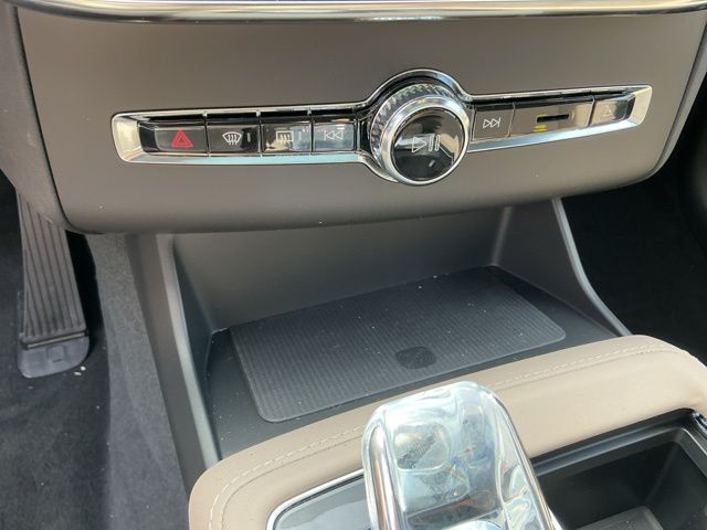 2026 Volvo XC90 Ultra - Photo 17