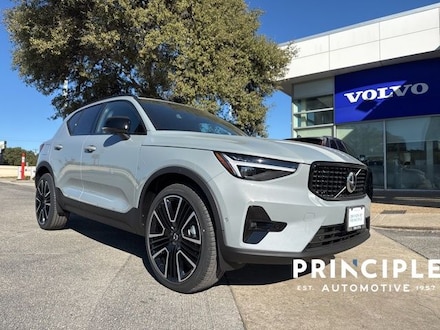 2026 Volvo XC40 B5 Ultra AWD