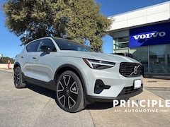 2026 Volvo XC40 B5 Ultra SUV