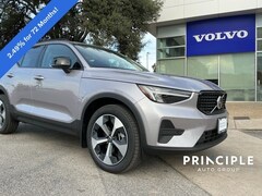 2026 Volvo XC40 B4 Core SUV
