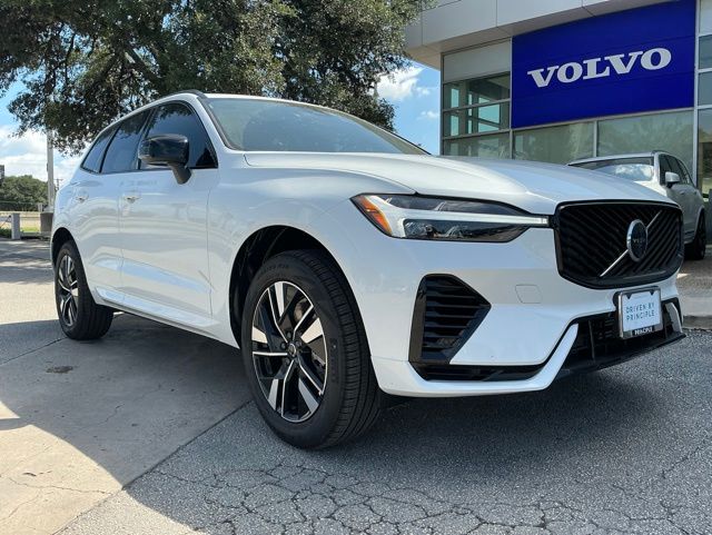 New 2026 Volvo XC60 plug-in hybrid T8 Core