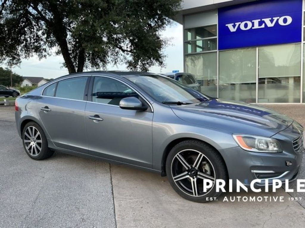 Used 2017 Volvo S60 Inscription T5 Platinum Sedan