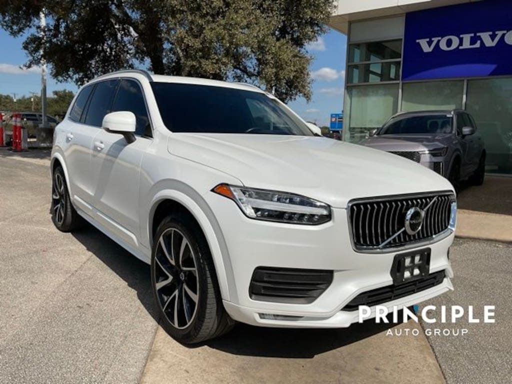 Used 2022 Volvo XC90 T6 Momentum SUV