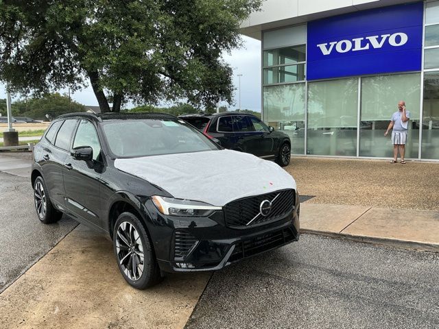 2026 Volvo XC60 B5 Plus Dark AWD's photo