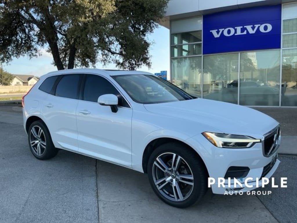 Used 2021 Volvo XC60 T5 Momentum SUV