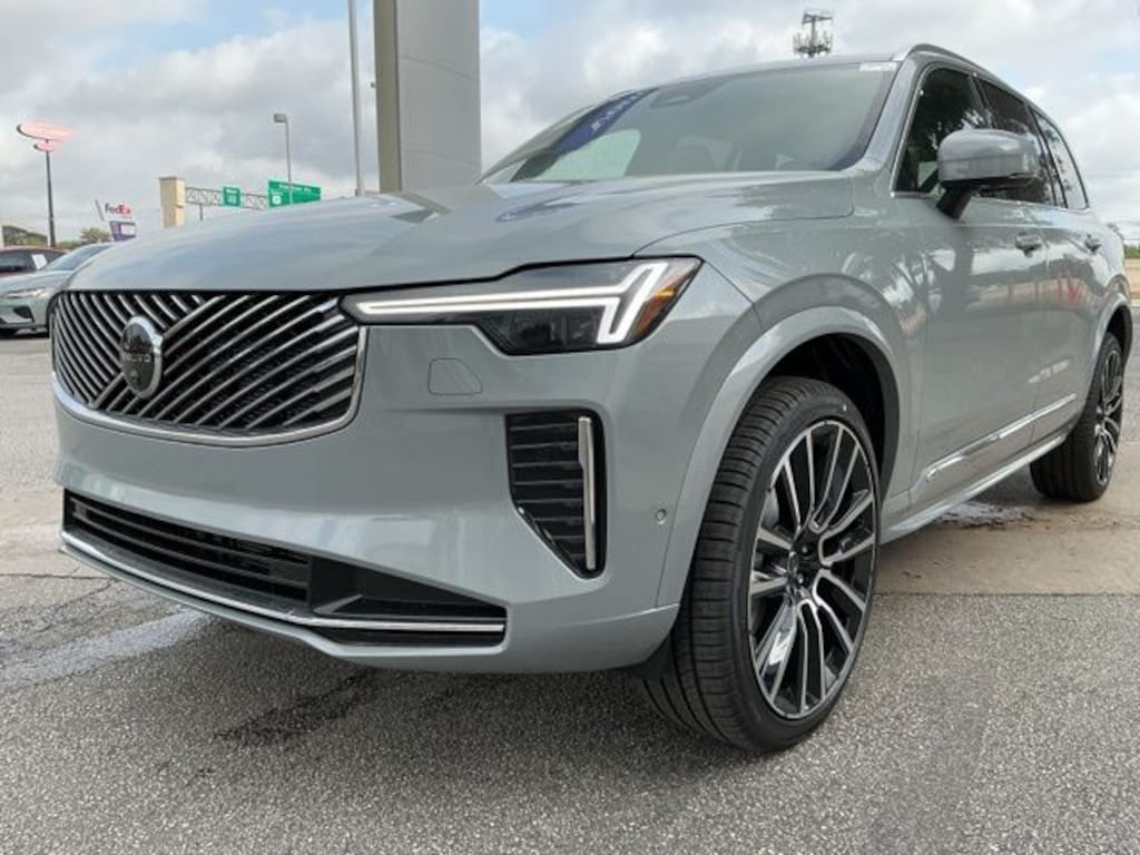 New 2026 Volvo XC90 B6 Plus 7-Seater SUV