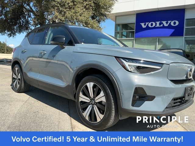 2023 Volvo XC40 Plus