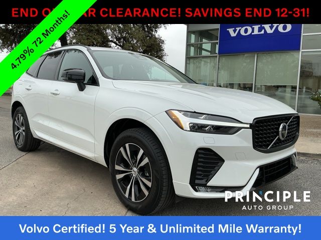 2025 Volvo XC60 Core's photo