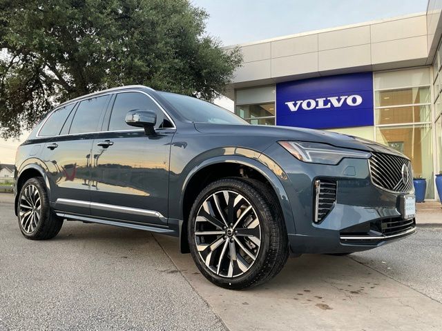 2026 Volvo XC90 B5 Core Bright 4WD's photo